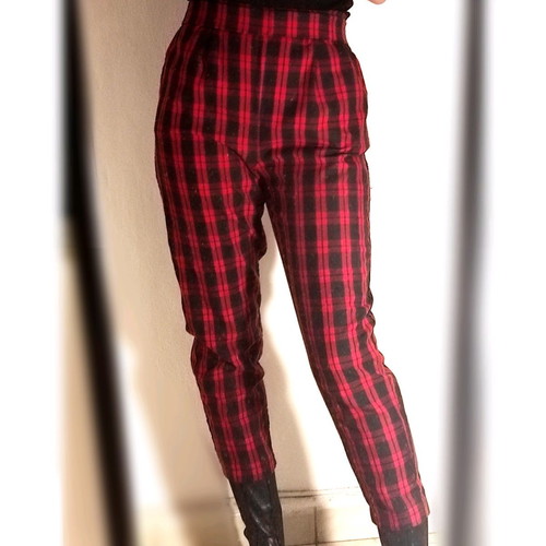 Pull & Bear plaid pants used, size S, red and black