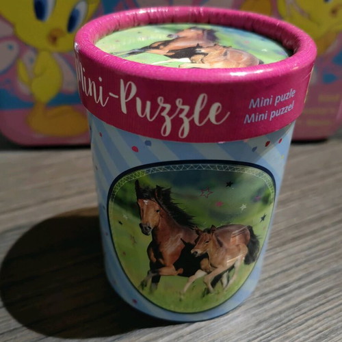 Mini Puzzle «Horse Friends» 60 pcs like new, circular, DIE SPIEGELBURG