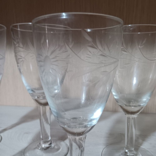 Set of 5 crystal liqueur and drink glasses used