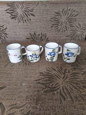 Σετ 4 κούπες vintage μεταχειρισμένες