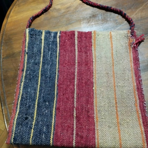 Authentic woolen tagari like new 36x36 cm