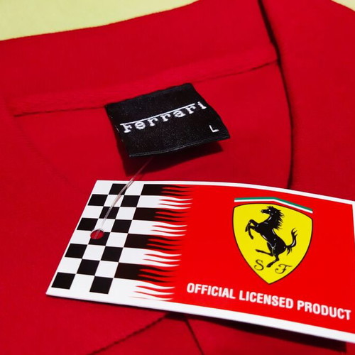 Jersey Ferrari F1 Vodafone new, red short-sleeve shirt size L