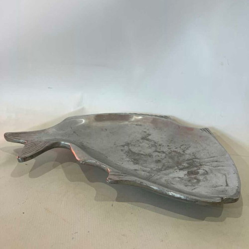 Vintage metal fish-shaped tray used, 30x25 cm