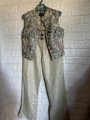Gianfranco Ferre linen set like new, black and gray