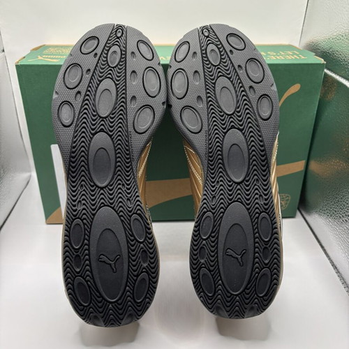 Puma Goalgetter sneakers women's size 39 new black gold