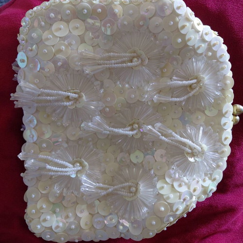 Vintage clutch bag like new with white sequins and beads