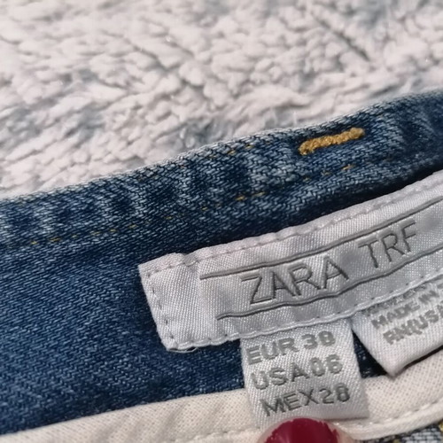 Zara Trf Y2K embroidered denim capri pants size 38 used, blue