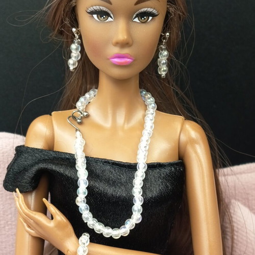 Jewelry set for fashion dolls like new