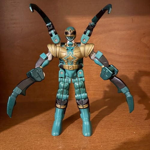 Power Rangers Mystic Force Green Mystic Ranger Transforming Action Figure, Bandai 2002
