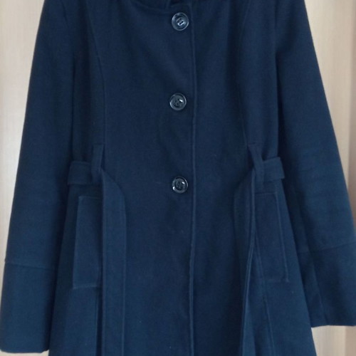 Women's coat used with detachable hood and sewn belt, size M/L