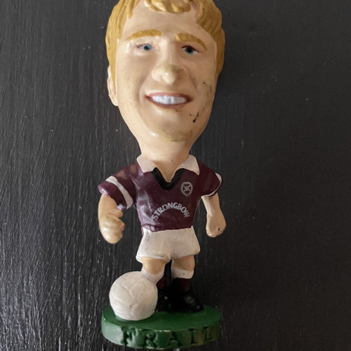Stephen Frail Hearts figurine used, 90s football player