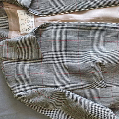 Arte Maxima Makis Tselios women's suit like new, size 46, grey brown