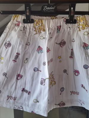 Benetton white skirt for girls aged 7-9 like new