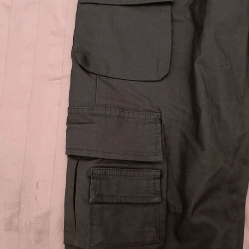 Bershka cargo pants small black like new with pink details