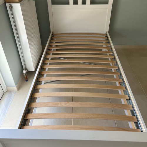 Ikea Hemnes Bed 90x200 with Nattapa Guardrail like new, pine wood