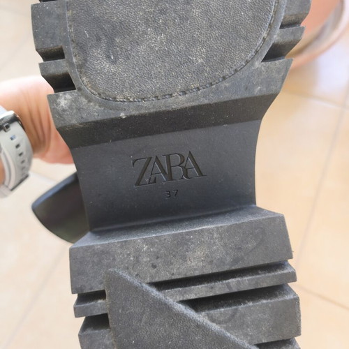 Zara black ankle boots like new, size 37, lightweight with high sole