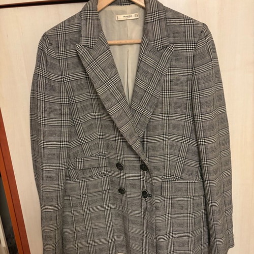 Mango oversized blazer like new, lightweight fabric, black and gray