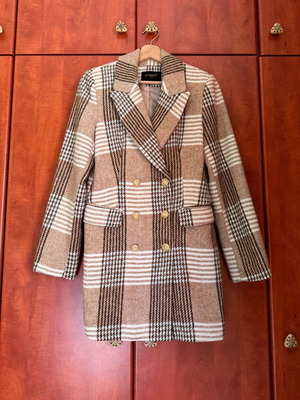 Attentif Paris plaid coat like new, size 36, beige and brown