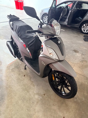 Sym Symphony 125 scooter, silver, 2021