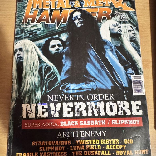 Metal Hammer & Heavy Metal magazine pack of 4 issues 2007 with Metallica poster