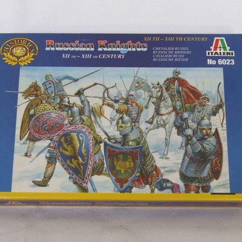 Italeri Russian Knights 1/72 model No 6023 like new, 1990