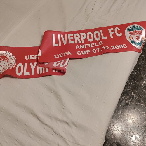 Olympiakos collectible scarf with Liverpool UEFA 2000-01 like new