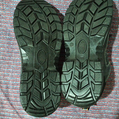 Unimac S1P SRC Safety Shoes New Size 42