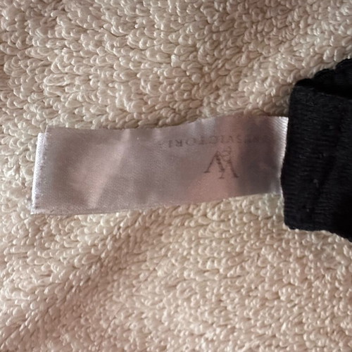 Venus Victoria bra size 75B used, black