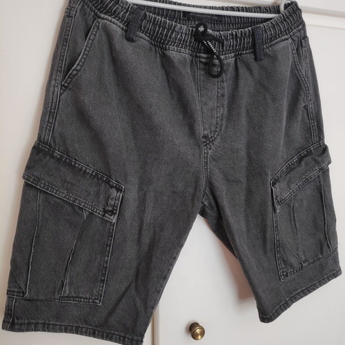 Denim cargo shorts XL black and grey like new