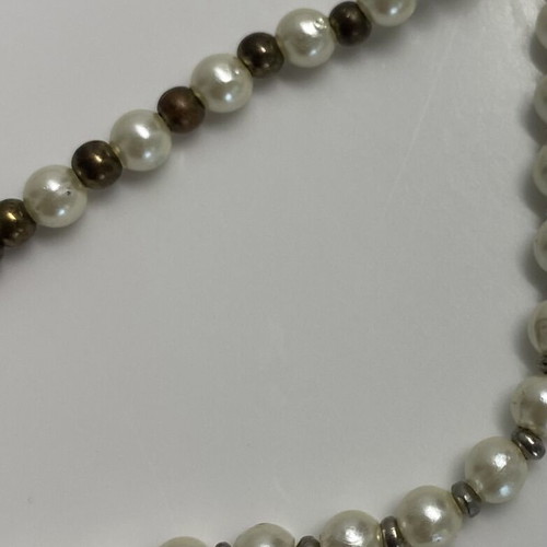 Vintage pearl necklace used, 1970s decade