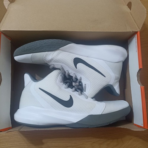 Nike Precision 3 athletic shoes like new, size 44, white and gray