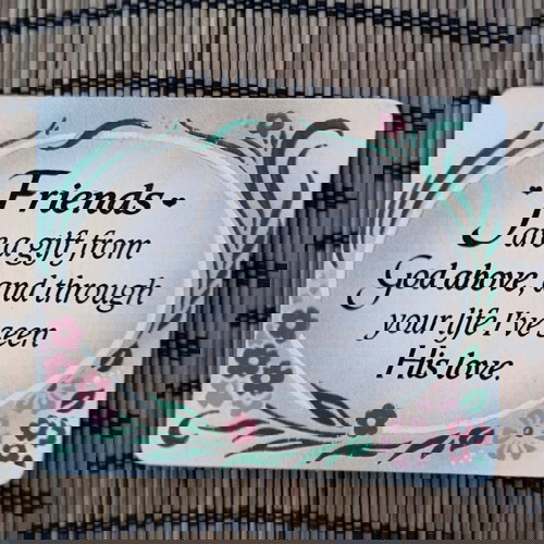 Κορνίζα ξύλινη με αφιέρωση για τους φίλους μεταχειρισμένη