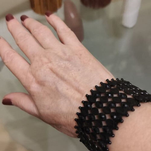Metal black elastic bracelet like new