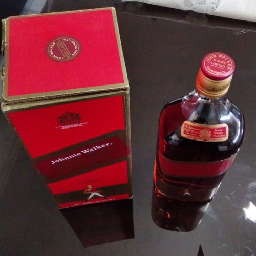 Johnnie Walker Red Label 2L like new, vintage 1970s