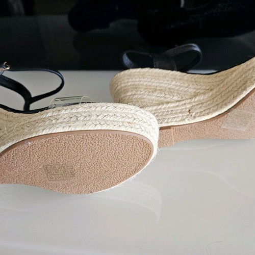Bozikis platform shoes like new, black with transparent detail, size 41