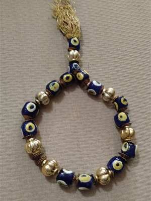 Matohandra komboloi used with gold garlic replicas
