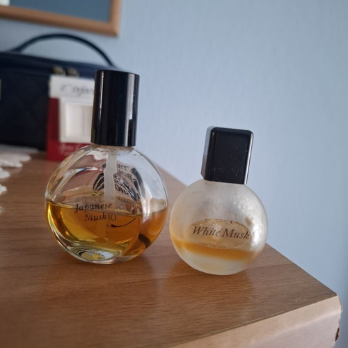 The Body Shop Vintage Perfume Oils Japanese Musk and White Musk used