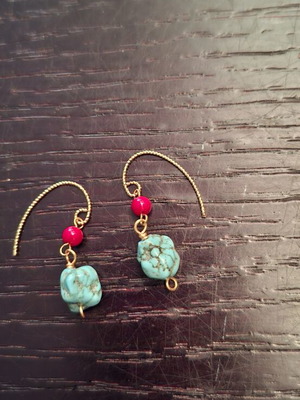 Earrings with irregular turquoise stones and small red beads new