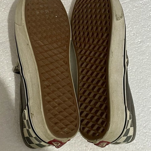 Vans Classic Slip-On checkerboard shoes like new, size 38