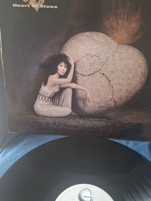 Cher Heart of Stone vinyl record used in good condition