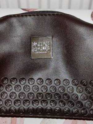 Toiletry bag in brown color like new Turkish Airlines