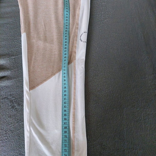 DKNY sports capri leggings medium beige and white like new