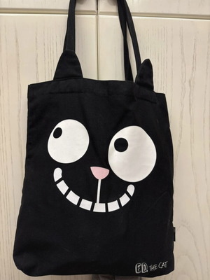 E.D the cat tote bag new, black and white