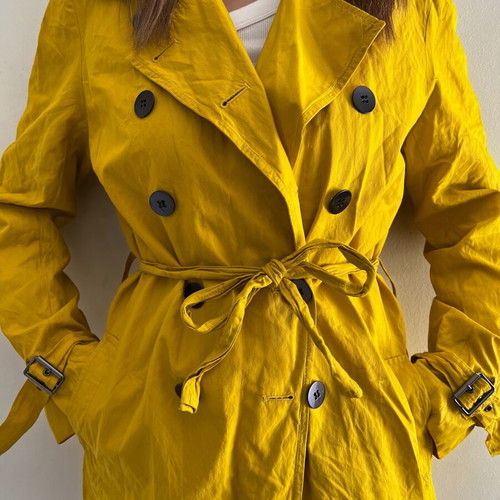 Kenneth Cole trench coat used, yellow, size M