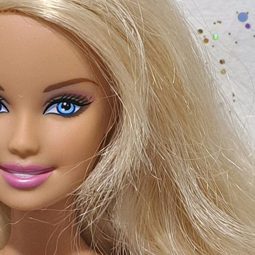 Barbie Fashionistas Cutie 2010 #T3324 used with flaws