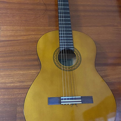 Yamaha guitar used with Thomann case and classic s rope core strings