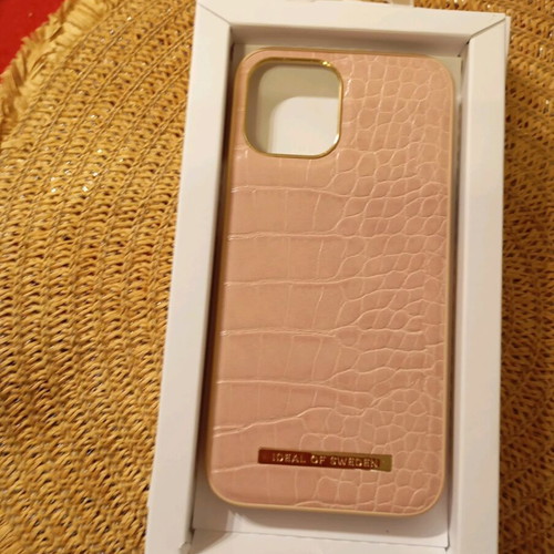 iPhone 12 case new, rose color