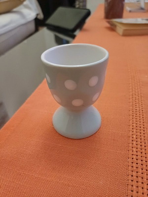 Egg cup like new