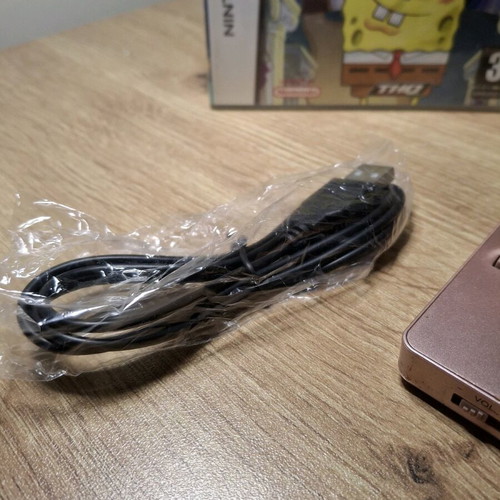 Nintendo DS Lite Metallic Rose used with SpongeBob game and charger