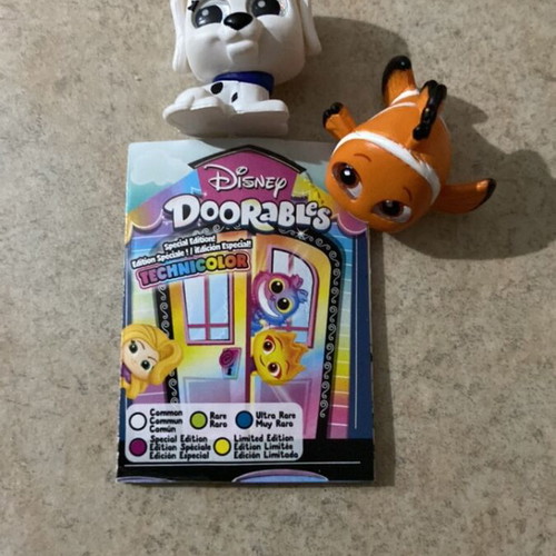 Disney Doorables 2 figures new